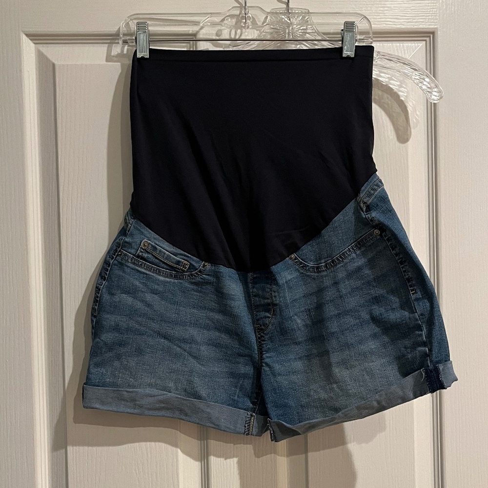 Levi's Full Panel Maternity Short